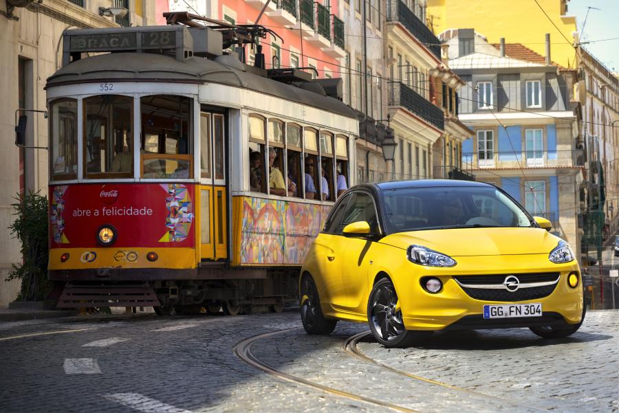  Opel Adam Slam with OPC Line Pack 2013 года  (фото 8 из 17)